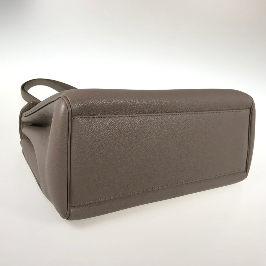 CELINE Soft 16 Sale Shoulder bag – kingram-japan