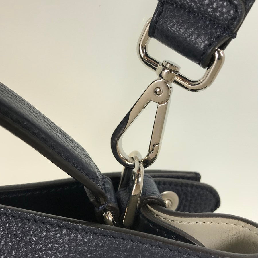 FENDI 　♡I♡ FENDI FENDIGRAPHY HOBO Logo 40097 Black Gold Fashion Chunky