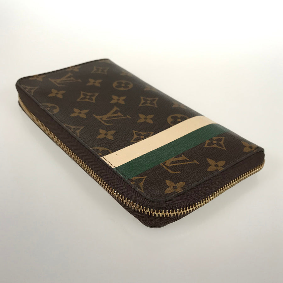 Deals Louis Vuitton Monogram Zippy Organzier