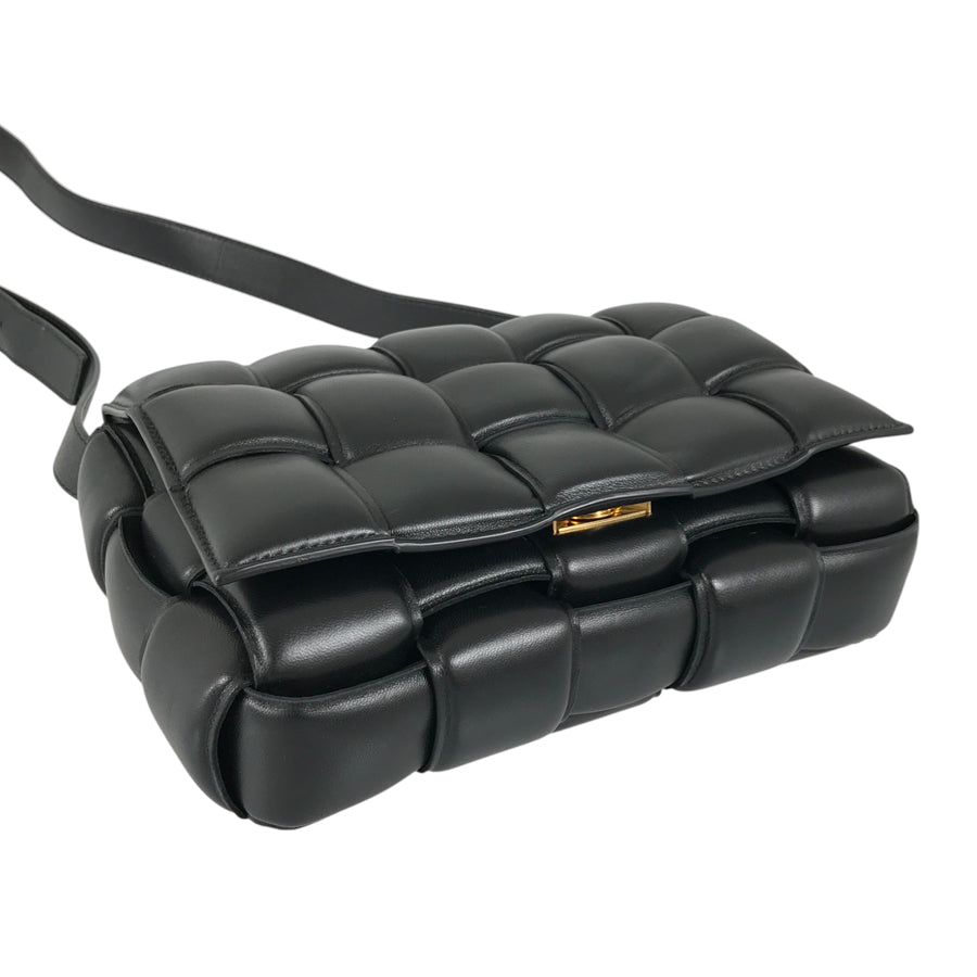 BOTTEGA VENETA Maxi Intrecciato Padded cassette Shoulder bag
