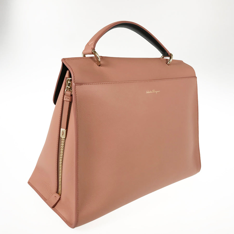 Salvatore Ferragamo Gancini Jet set DH-21.G849 Hand bag – kingram