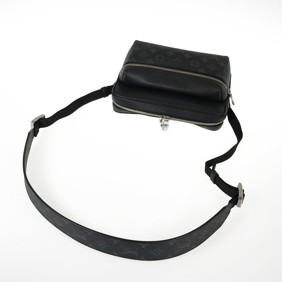 LOUIS VUITTON Taigarama Outdoor Messenger PM M30233 Shoulder bag