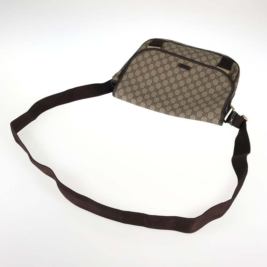 バッグ Gucci GG Supreme Camera Shoulder Bag Gucci Black GG Supreme Monogram Web Camera Bag | myGemma | Item