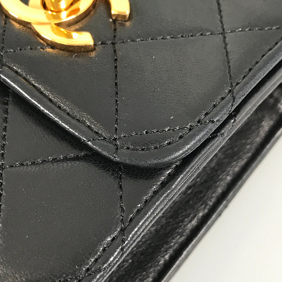 CHANEL Matelasse Double Turn Lock Double Coco Chain Shoulder Hand