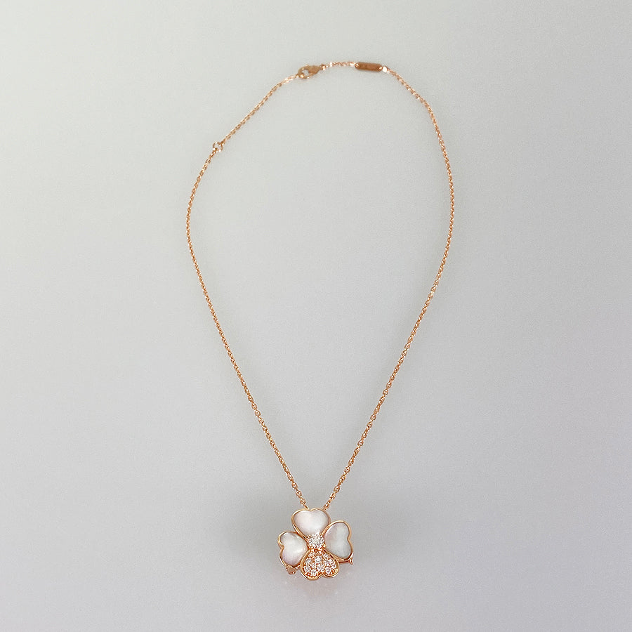 Van Cleef & Arpels Cosmos Clip Pendant Medium Model VCARO5BV00