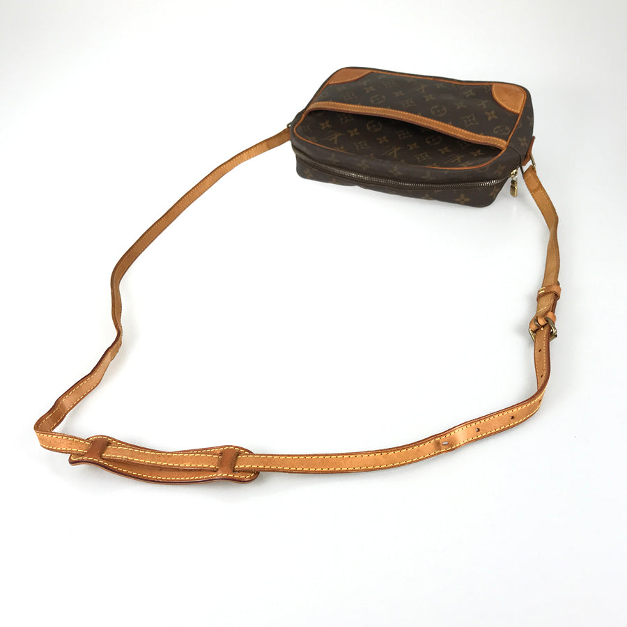 LOUIS VUITTON Monogram Trocadero M51274 Shoulder bag – kingram-japan