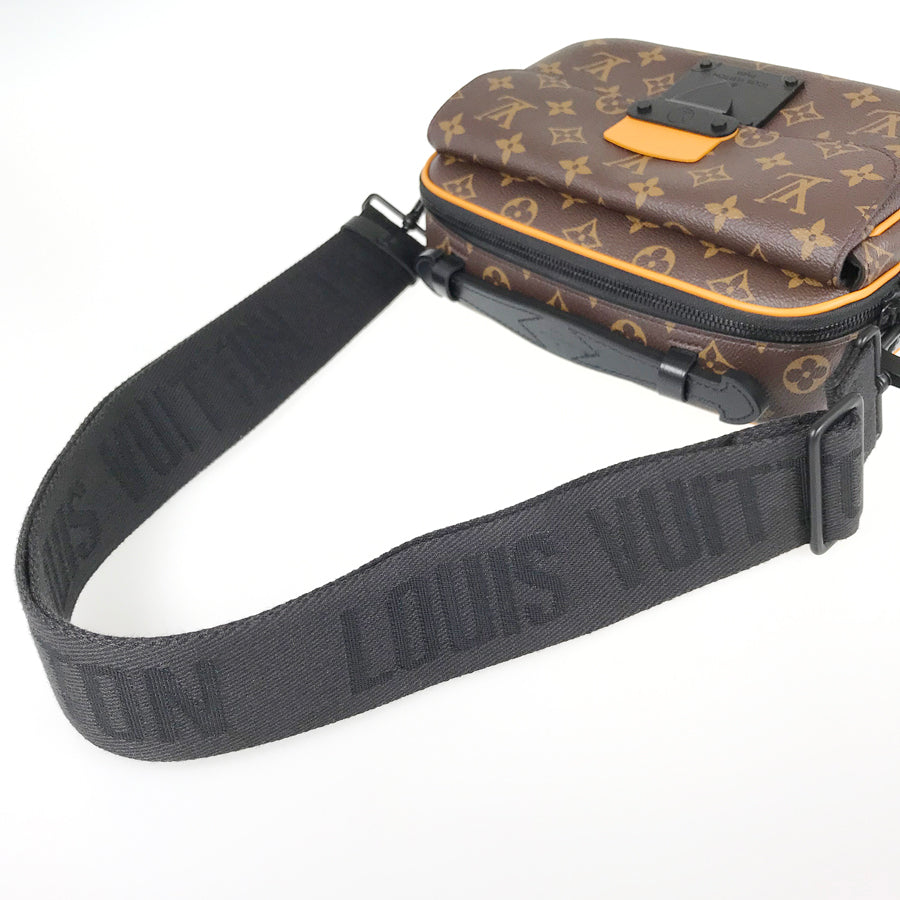 LOUIS VUITTON Monogram Macassar S Lock Messenger Shoulder Bag –  kingram-japan