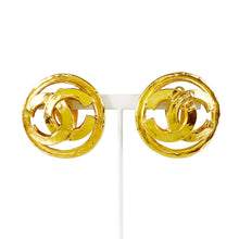 Load image into Gallery viewer, CHANEL COCO Mark vintage Earring
