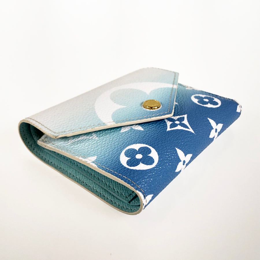 LOUIS VUITTON By the Pool Capsule Collection Gradation Tri-fold wallet –  kingram-japan