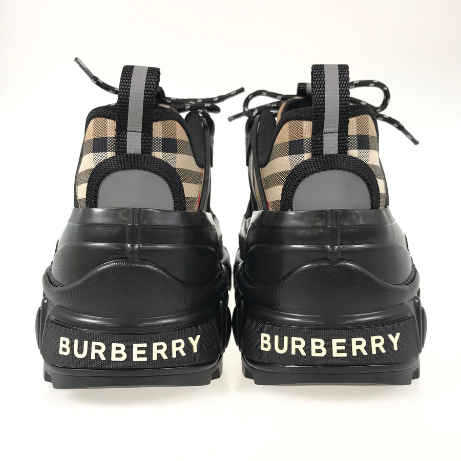 Burberry 2025 shoes japan