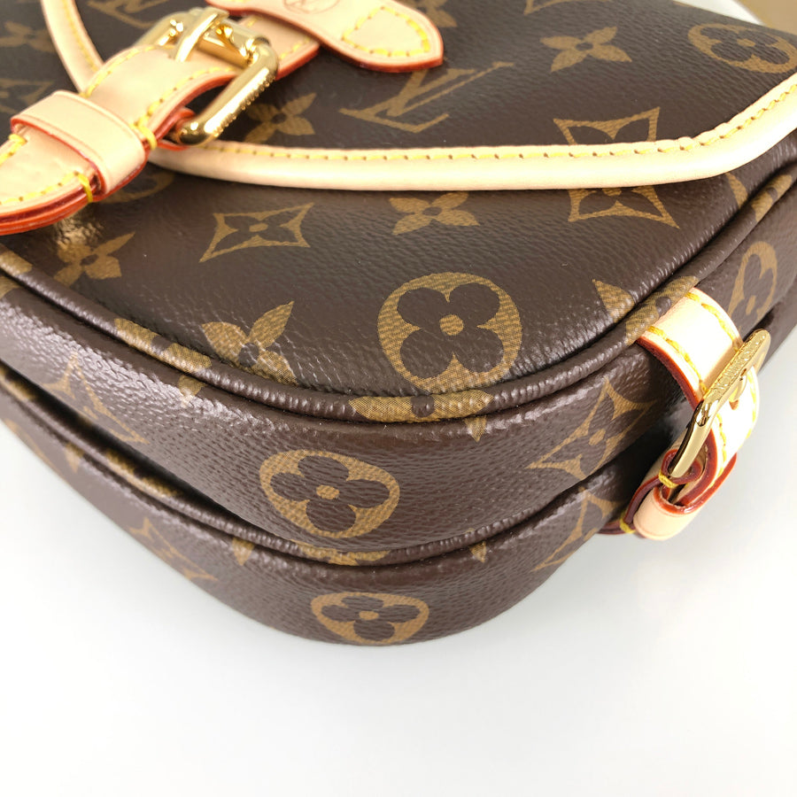 LOUIS VUITTON Monogram Saumur BB M46740 Shoulder Bag from Japan