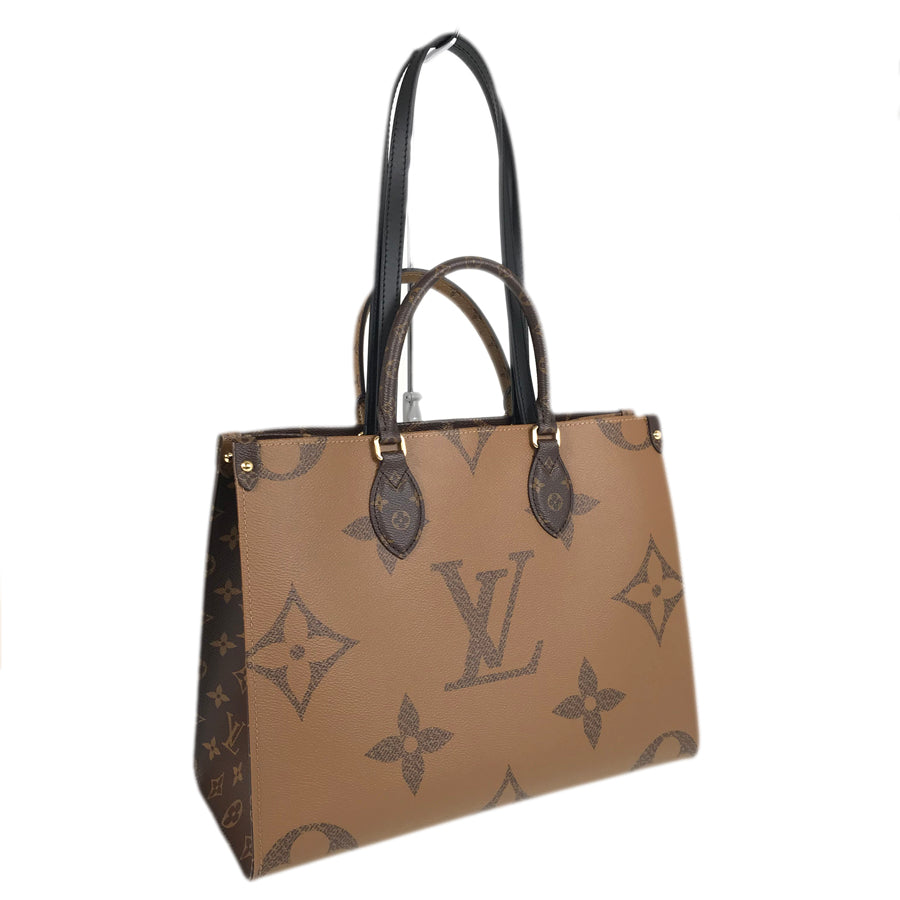 LOUIS VUITTON Monogram Giant Monogram Reverse Giant On The Go MM