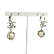 Load image into Gallery viewer, CHANEL COCO Mark rhinestone Earring
